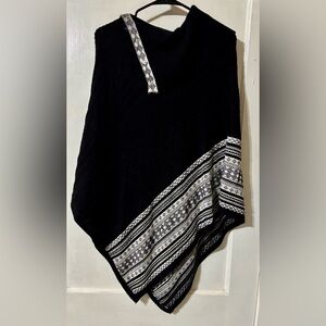 White House Black Market Black and Gray Wrap